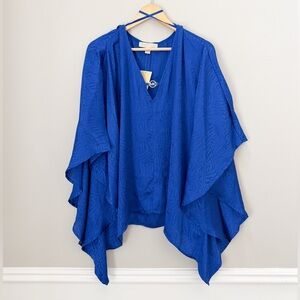 Micheal Kors NWT Blue L/XL Hanker chief Hem blouse